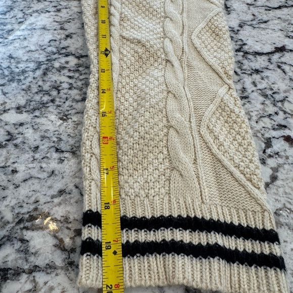 Taylor Swift Folklore Album Cable Knit Cardigan Cream Star Patch - Picture 8 of 8